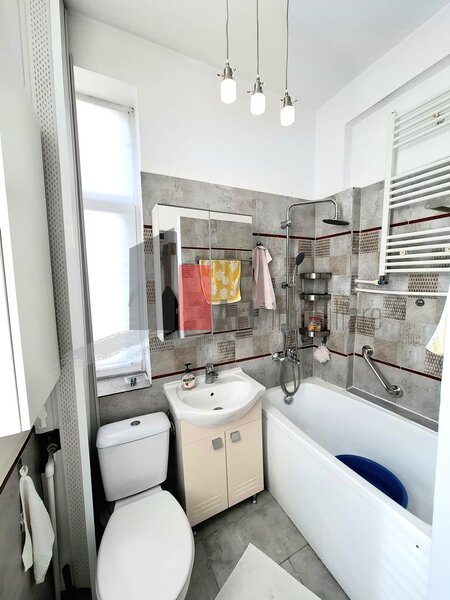 Parcul Carol Studio modern, 32 mp,+ 20 mp anexe, zona Parcul Carol-Parlament