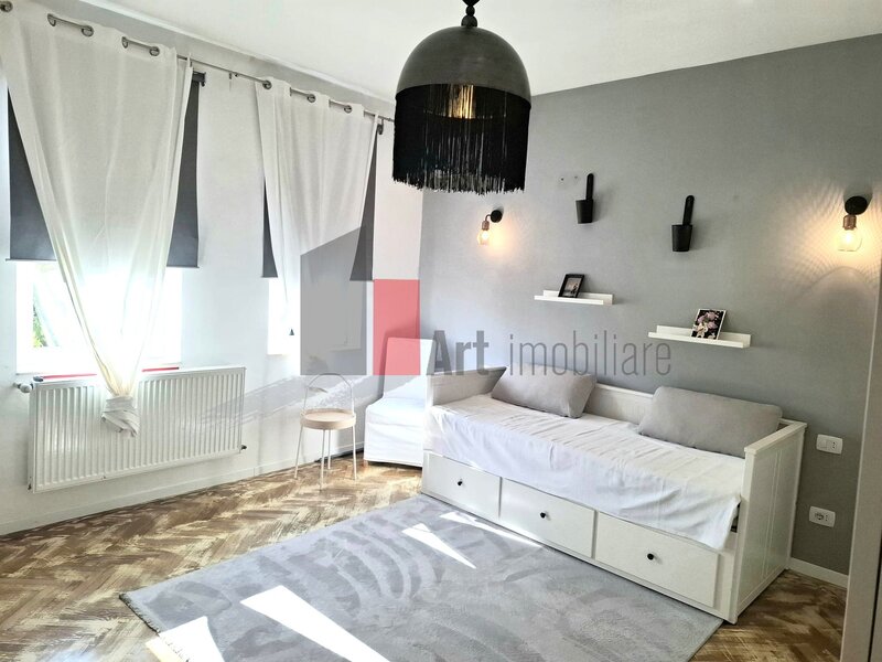 Parcul Carol Studio modern, 32 mp,+ 20 mp anexe, zona Parcul Carol-Parlament